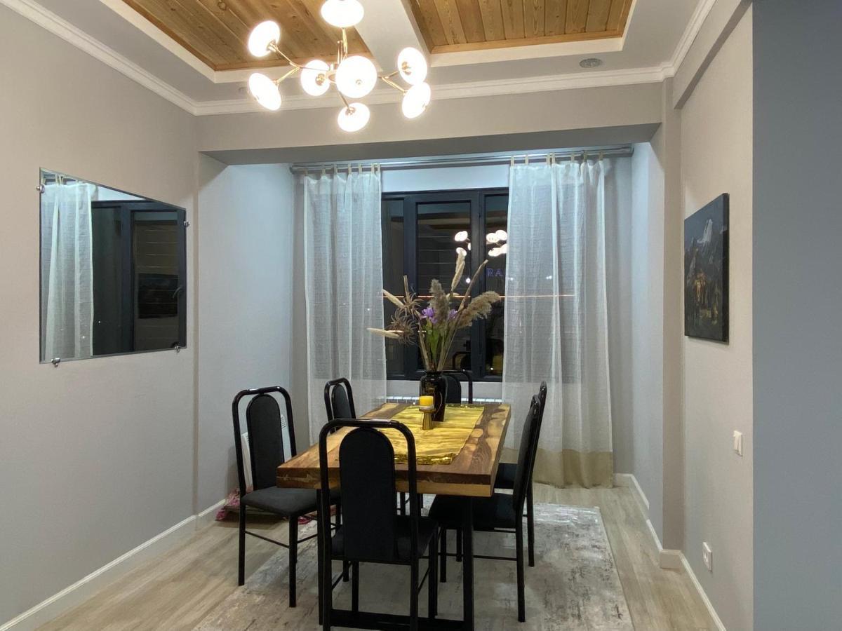 Bird'S Nest - Apartment In Downtown 卡拉科尔 外观 照片